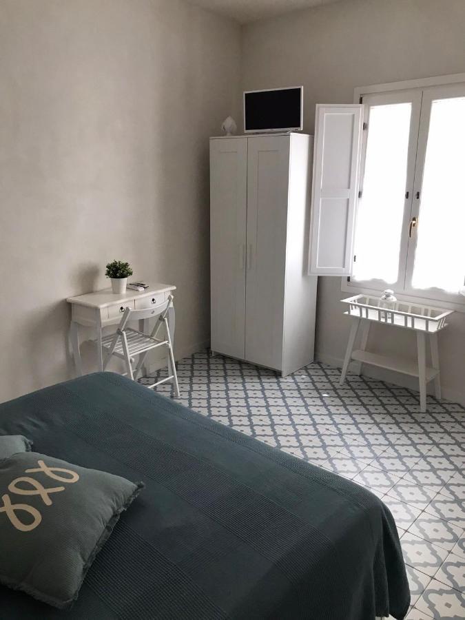 Casa E Bottega Bed and Breakfast Monopoli Buitenkant foto